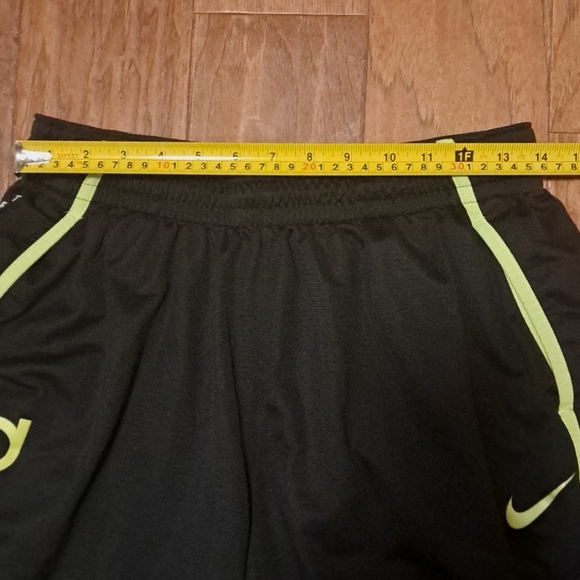 Nike basketball shorts - Picture 7 of 7